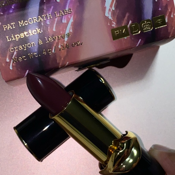 Rouge à Lèvres Luxetrance Pat McGrath Nuance Muse - Format Bâton Satiné Rouge - Grand Format Neuf